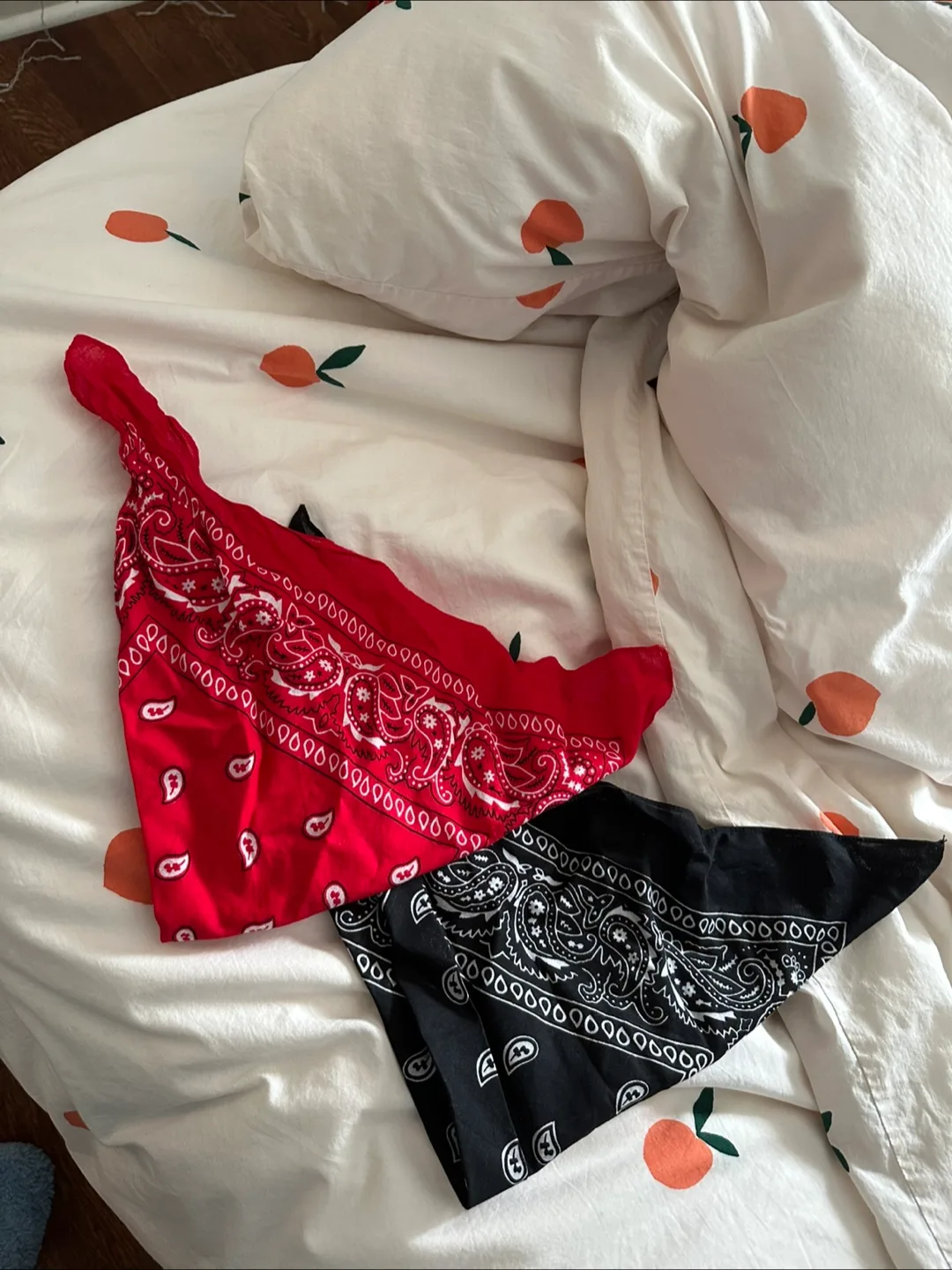 set of 2 bandanas - Red & Black thumbnail