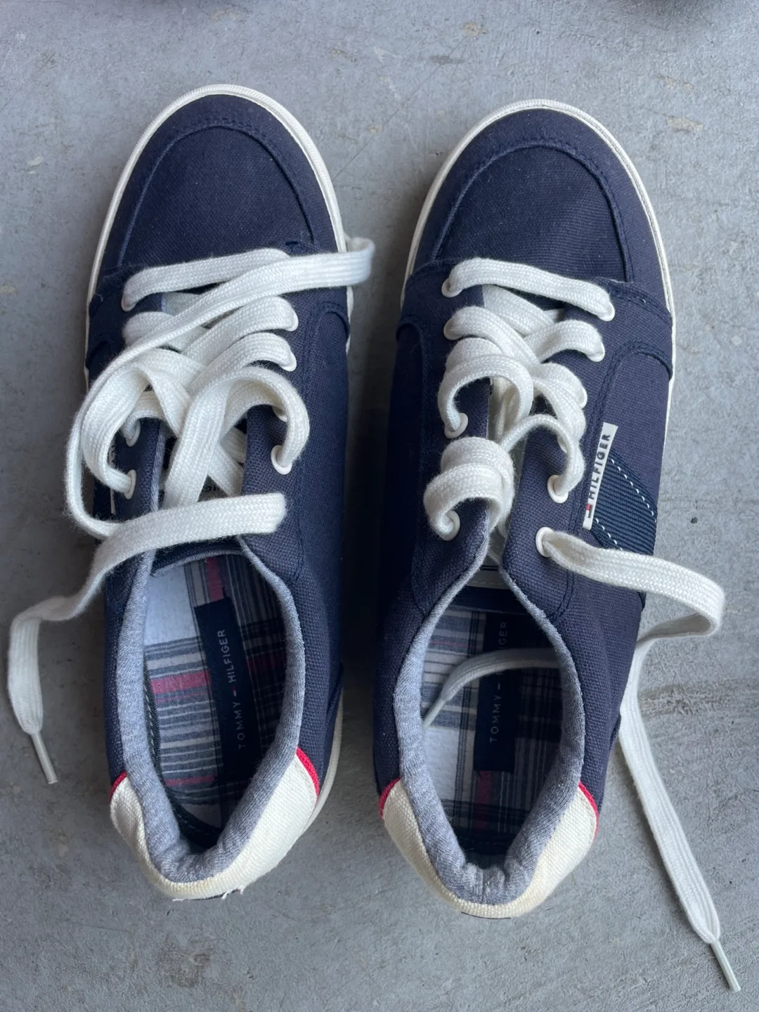 Tommy Hilfiger Dark Blue Fabric Sneakers - Size 7.5 thumbnail