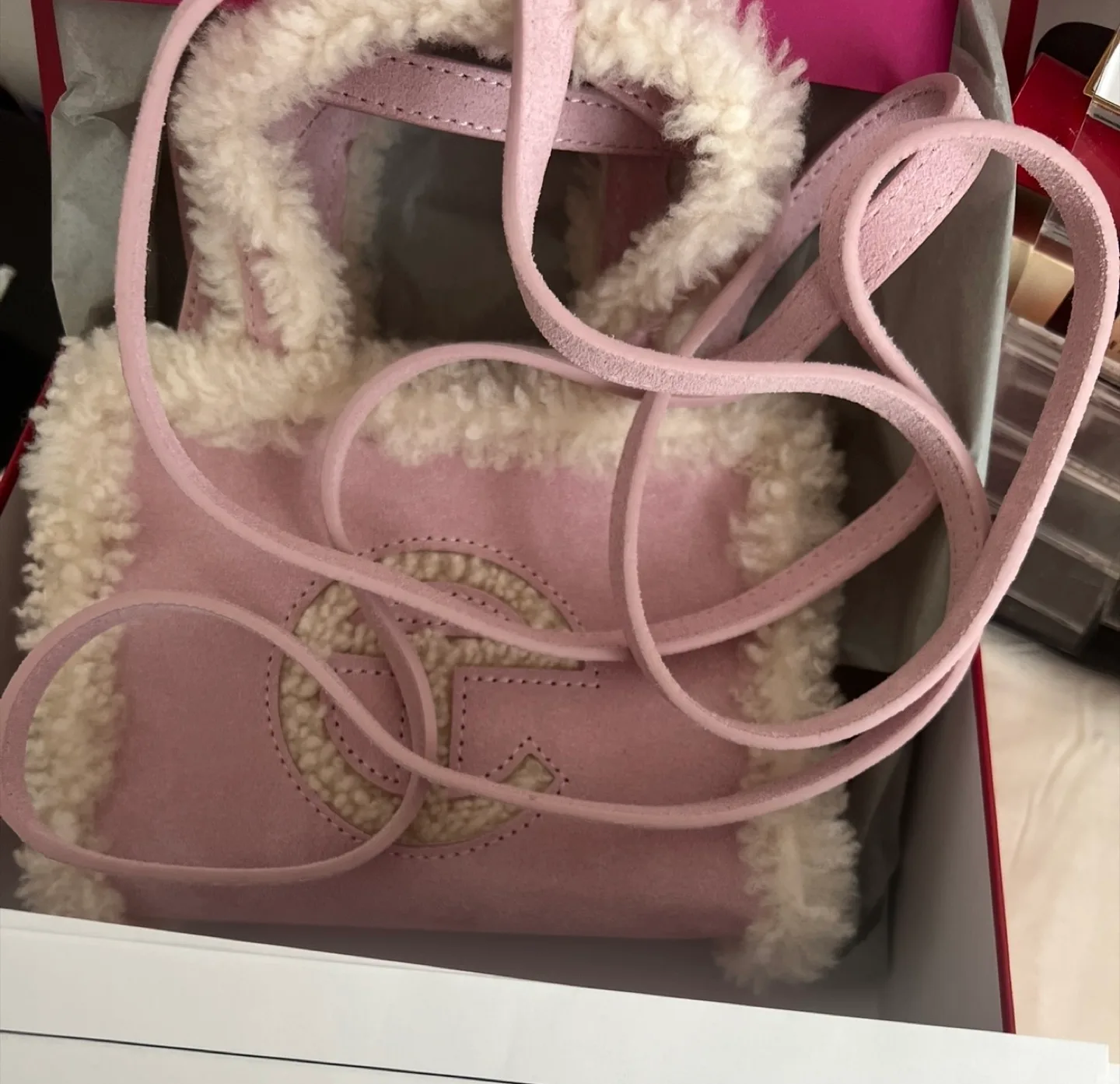 New**UGG Shearling Mini Tote Bag - Pink thumbnail