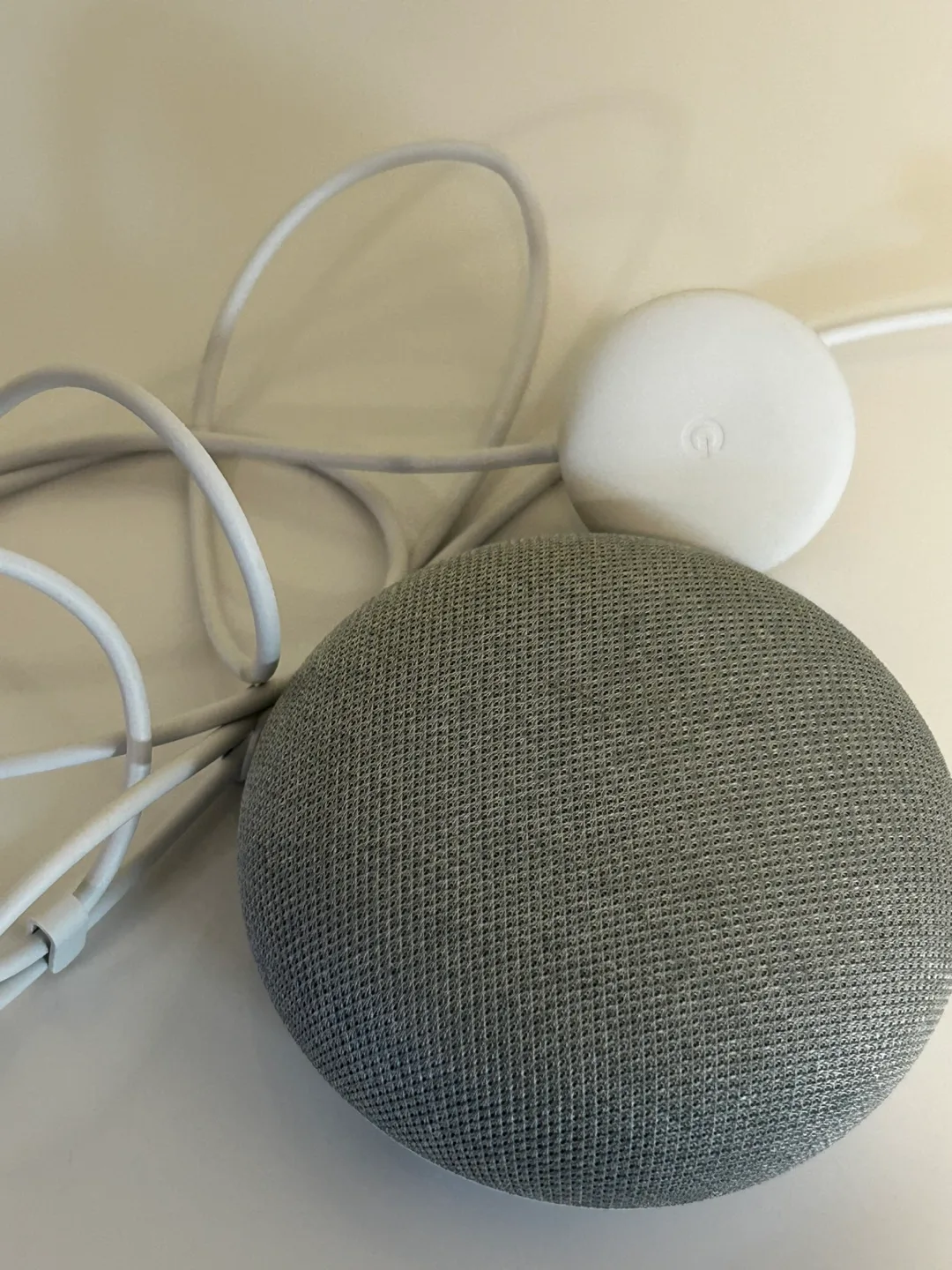 Google Home Mini (Chalk) – Like New, Barely Used thumbnail