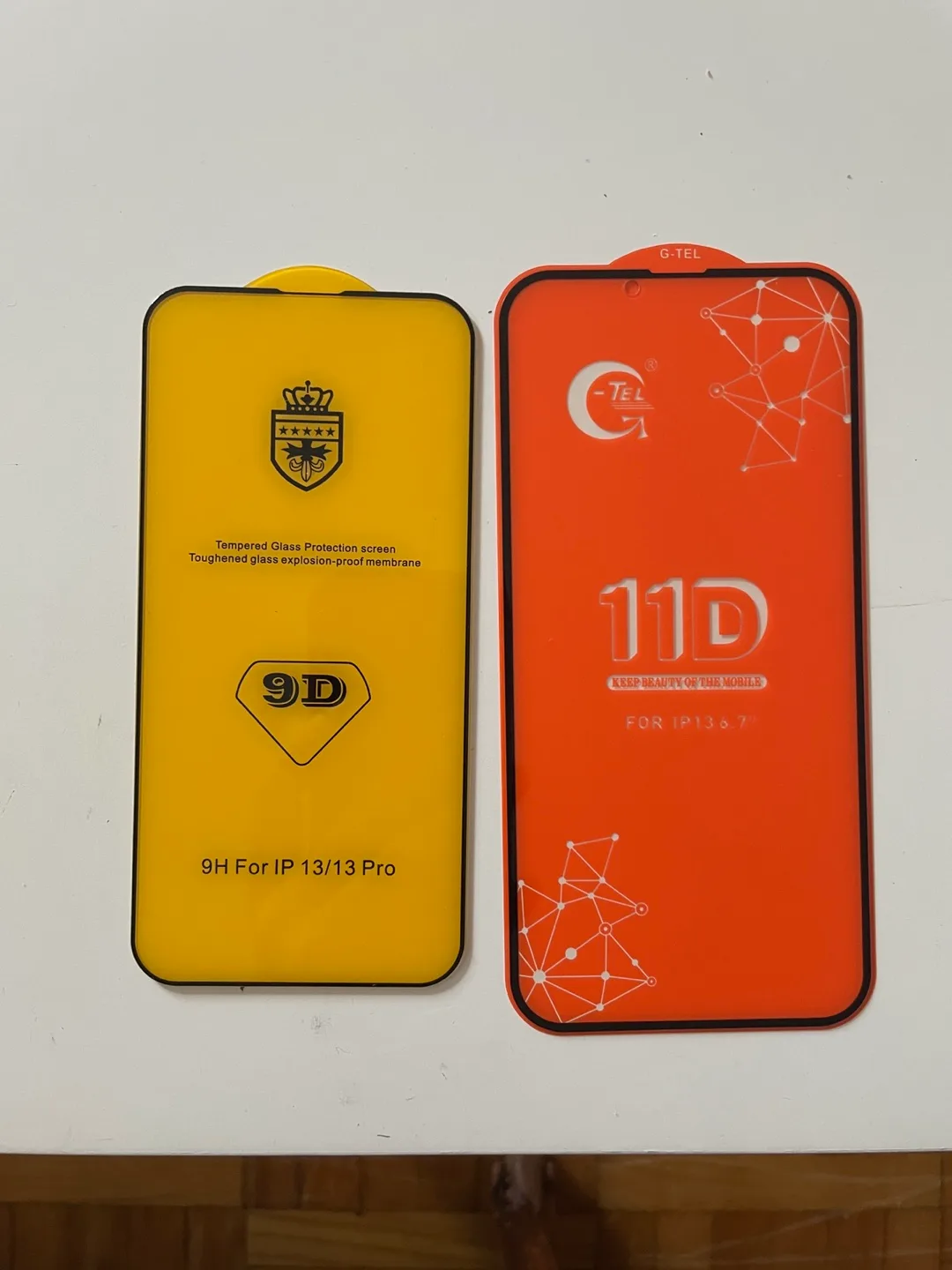 iPhone 15/15 Pro Tempered Glass Screen Protector thumbnail