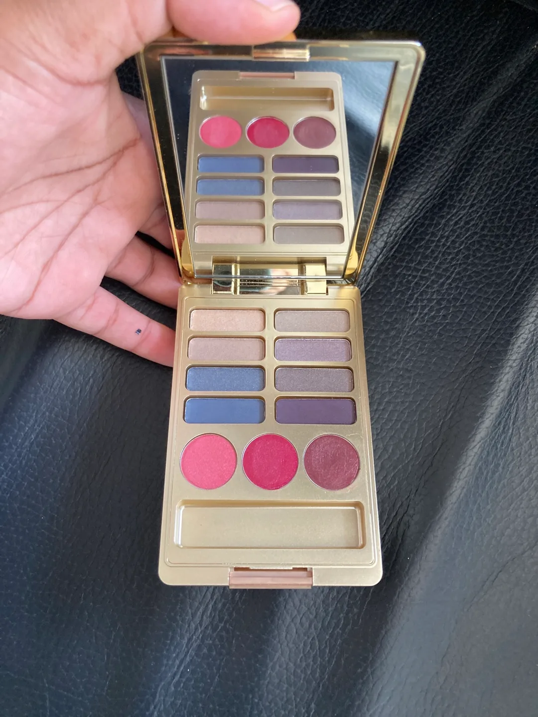 Estee lauder Eyeshadow Palette thumbnail