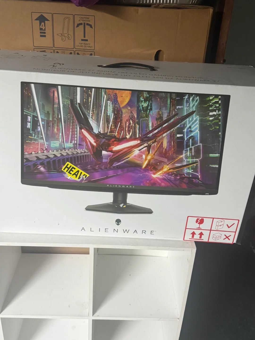 Alienware 27" QD-OLED Gaming Monitor - NEW thumbnail
