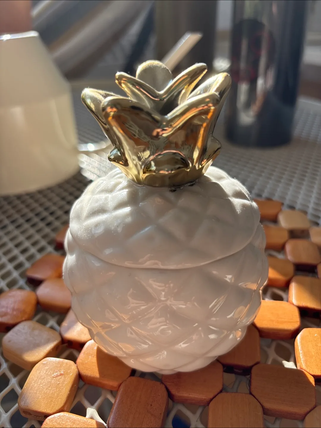 Ceramic Pineapple Candle thumbnail