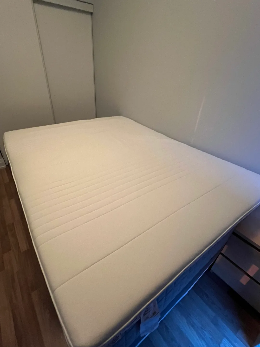 🛏️ Queen Size Mattress Topper thumbnail