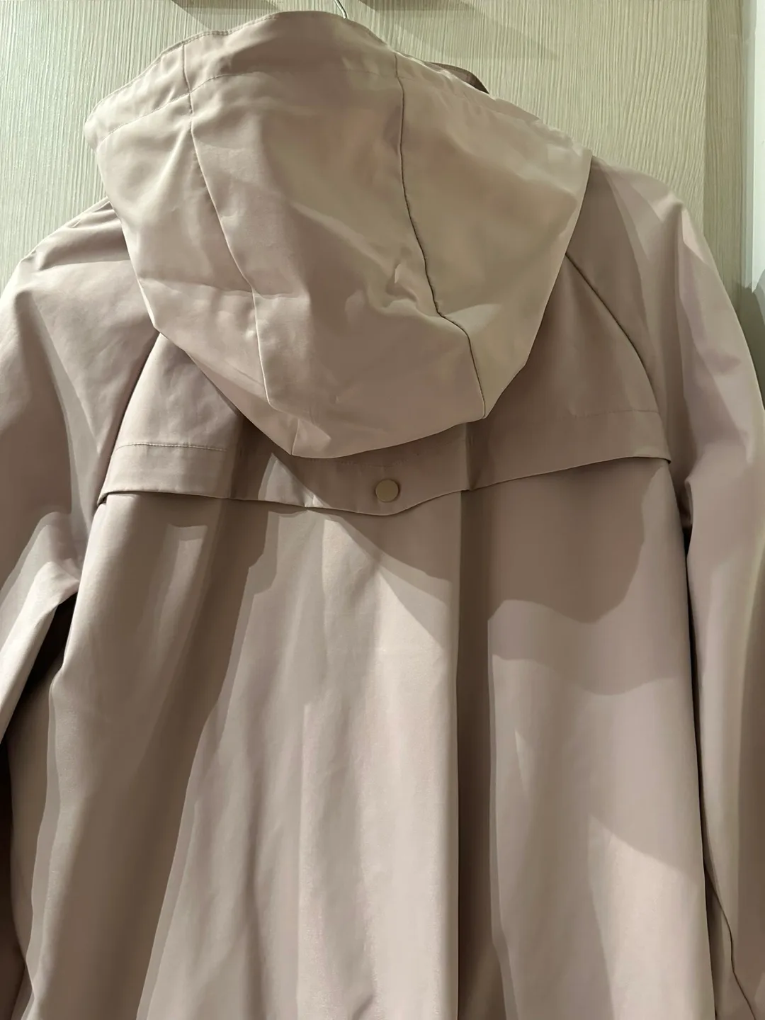 Reitmans Beige / pink Rain Jacket - Size S image indicator(3)