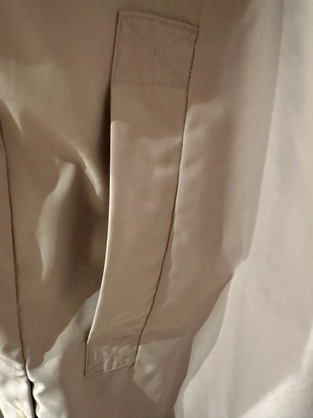 Reitmans Beige / pink Rain Jacket - Size S image indicator(5)