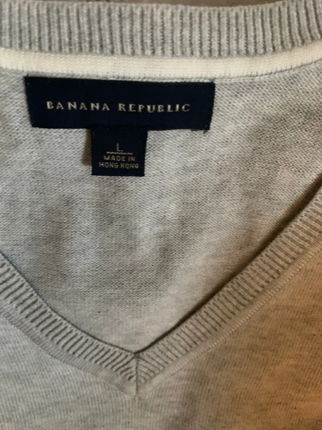 Banana Republic Grey V-Neck Sweater - Size L thumbnail