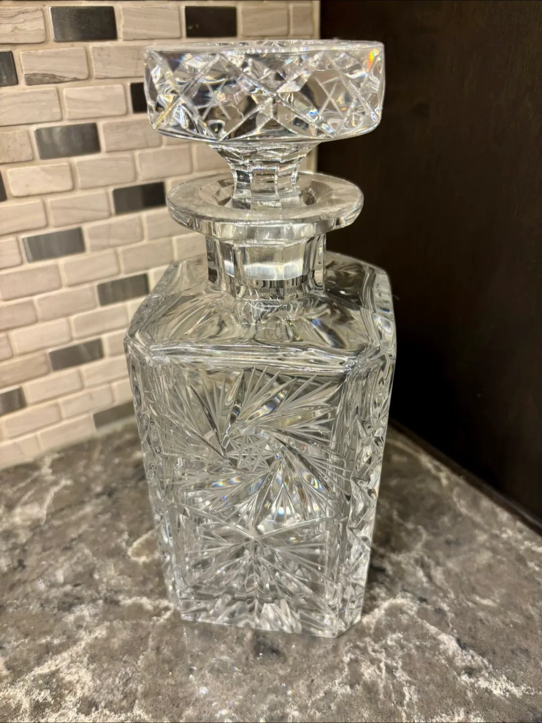 Crystal Decanter and 4 Glasses Set image indicator(3)