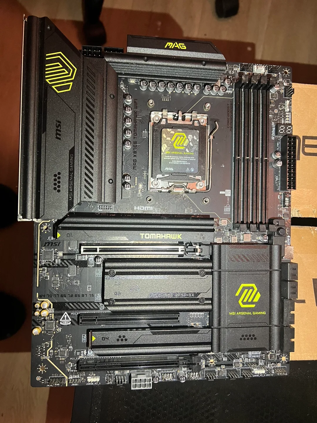 MAG X870E TOMAHAWK WIFI AM5 Motherboard(Bent pins/Needs repair) thumbnail