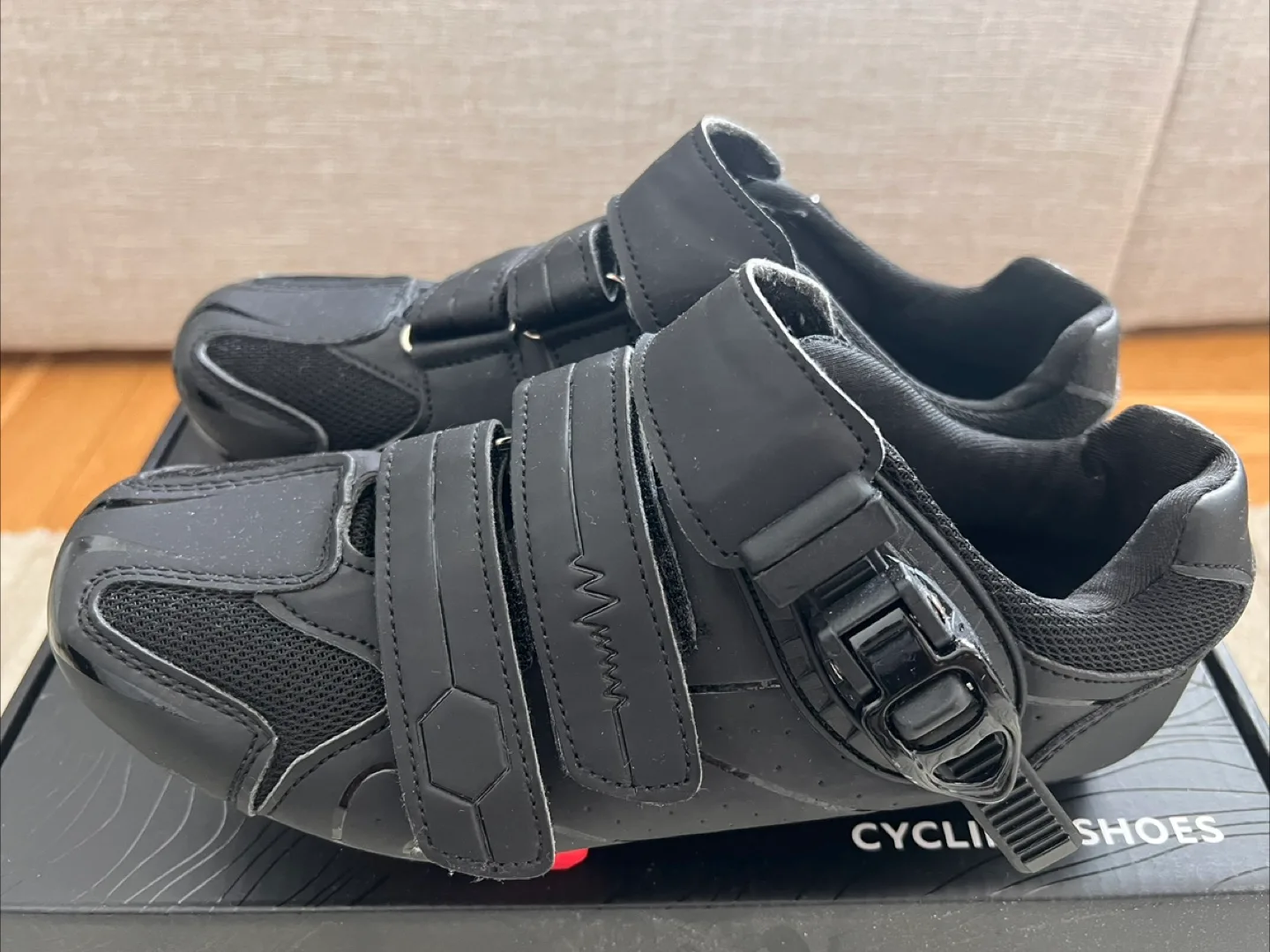Cycling shoes (size 38) thumbnail