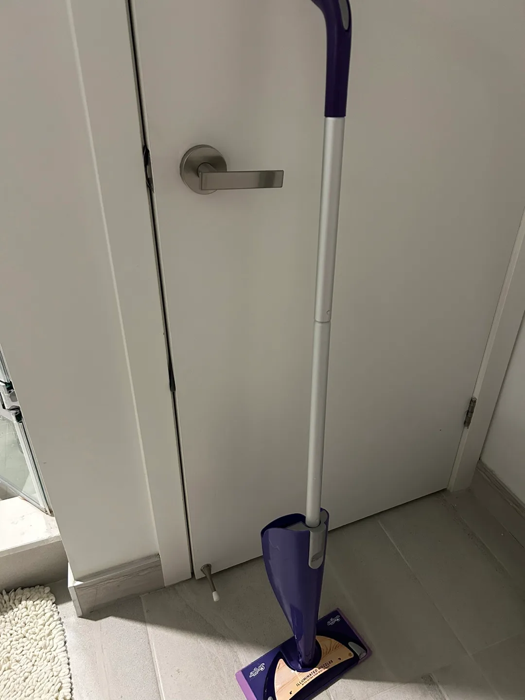 Swiffer Illuminated Mop thumbnail