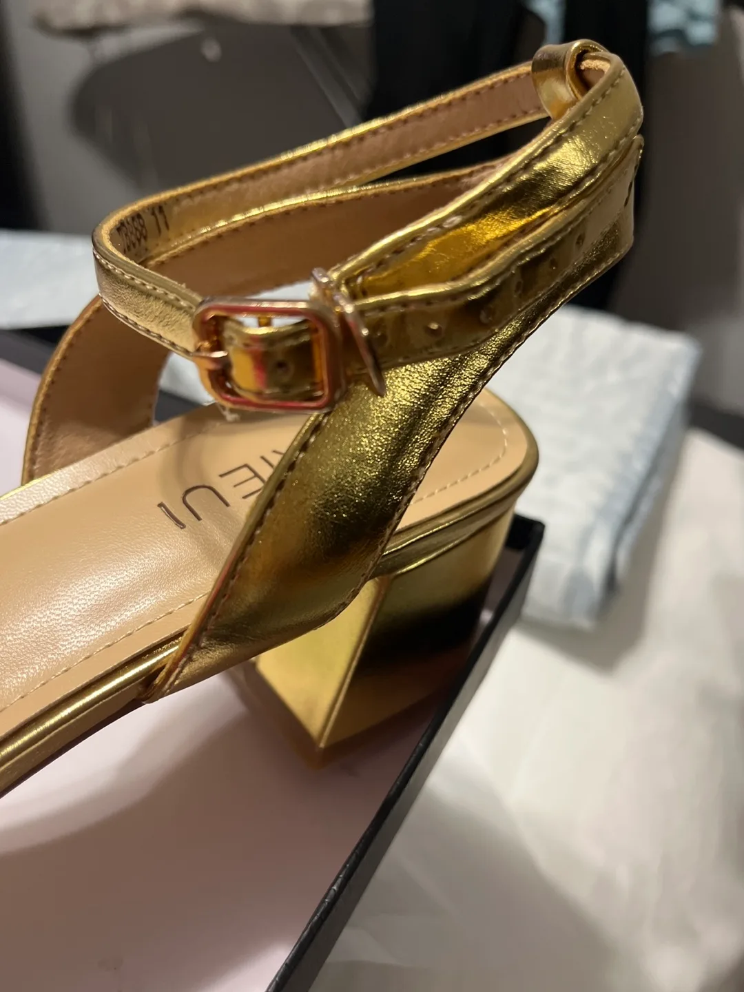 New TEAIEUI Gold Heels - Size 11 image indicator(7)