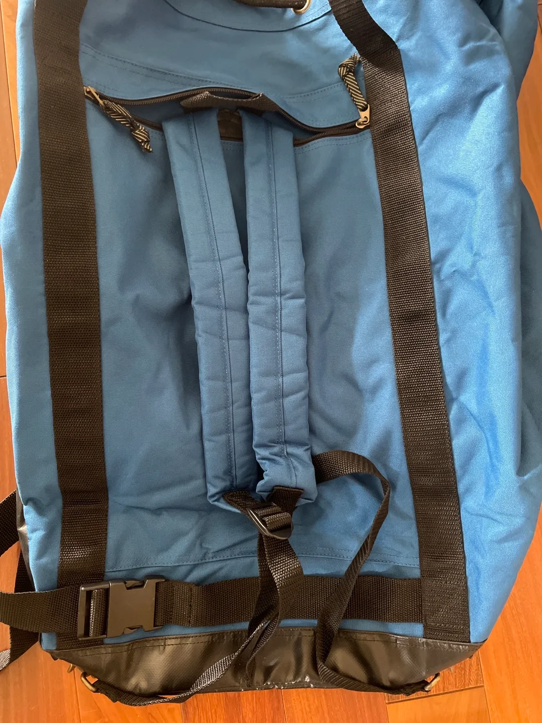 XL Delsey Blue Duffel & Backpack image indicator(3)