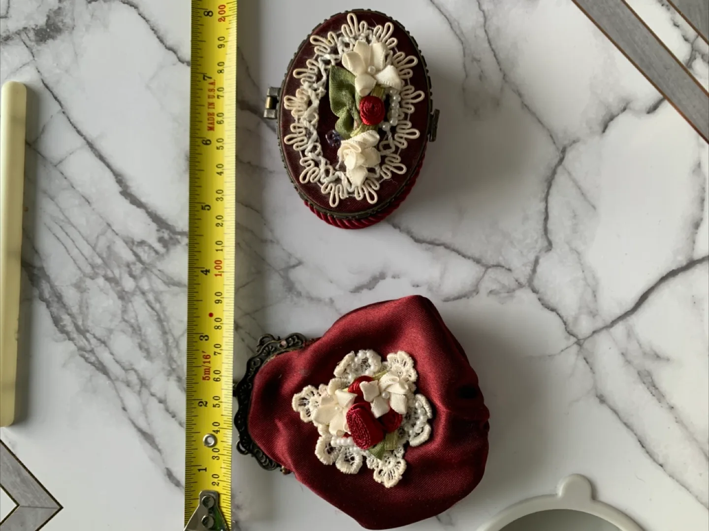 Vintage: trinket box and coin purse image indicator(5)