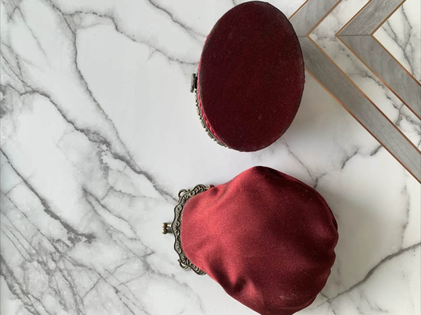 Vintage: trinket box and coin purse image indicator(4)