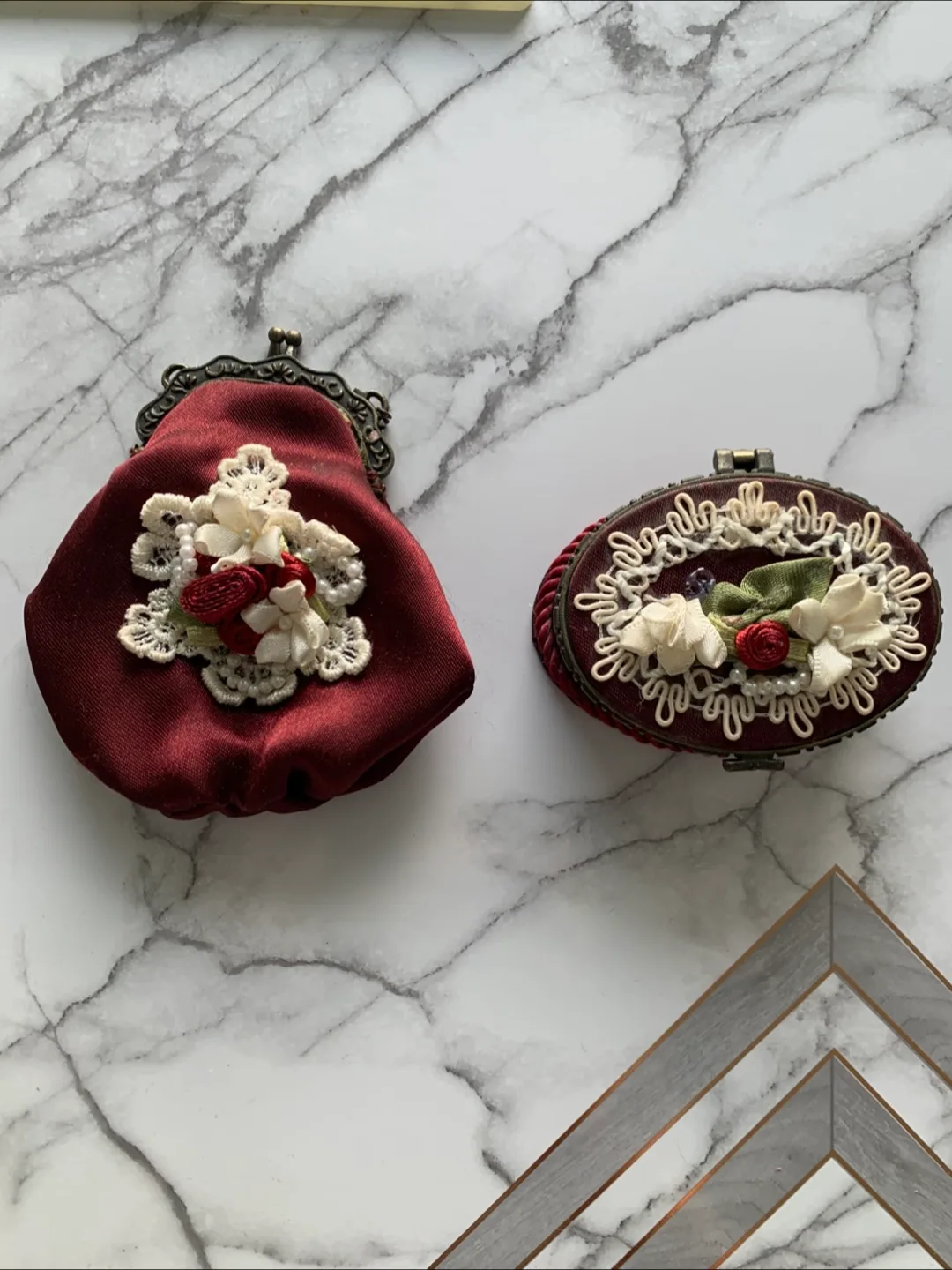 Vintage: trinket box and coin purse thumbnail