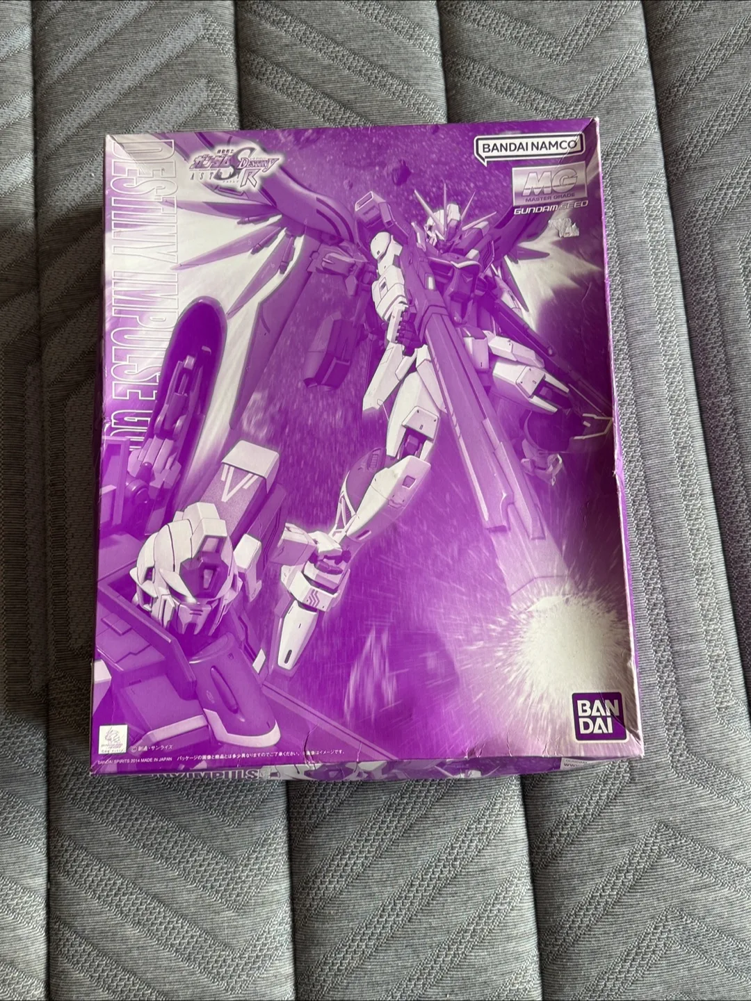 Bandai Destiny Impulse Gundam R (Regenes) 1/100 Scale thumbnail