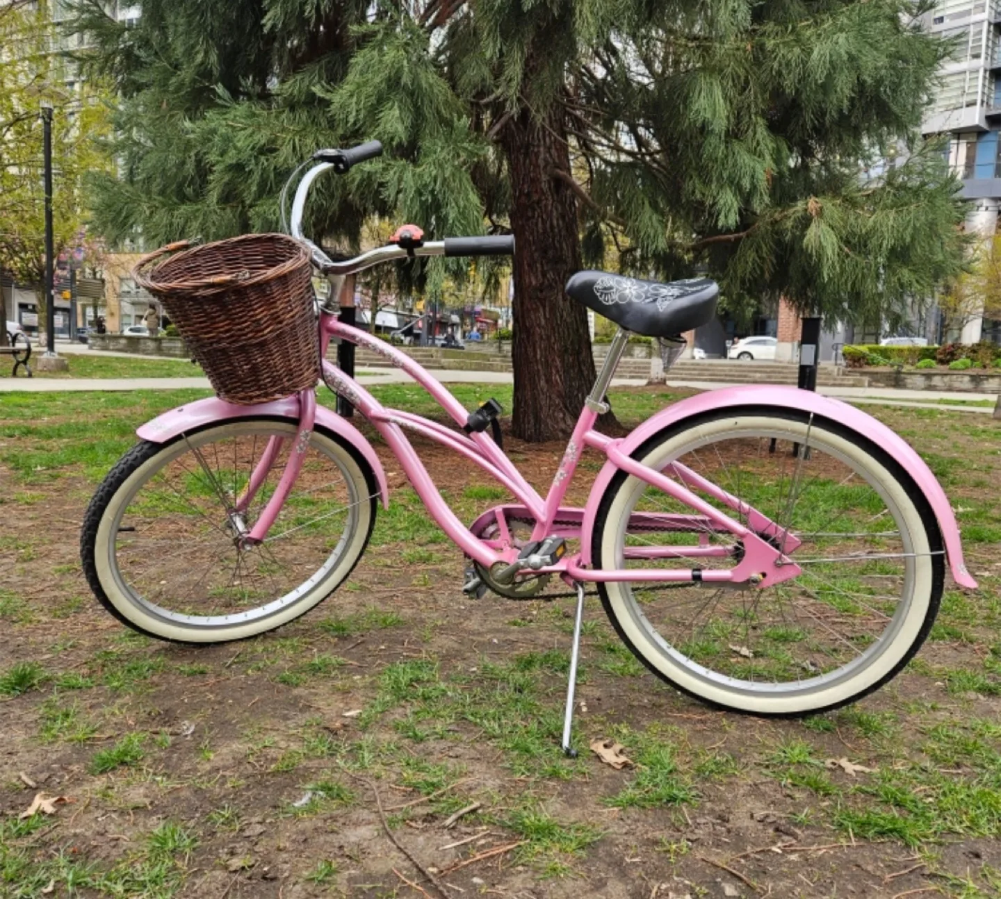 Pink Beach Cruiser Bike with Basket thumbnail
