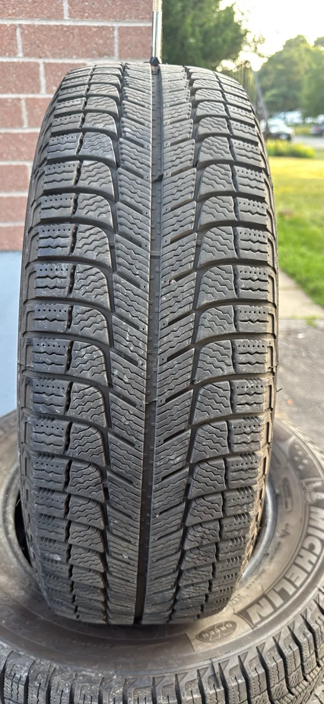 Michelin X-Ice Snow Tires - Set of 4 thumbnail