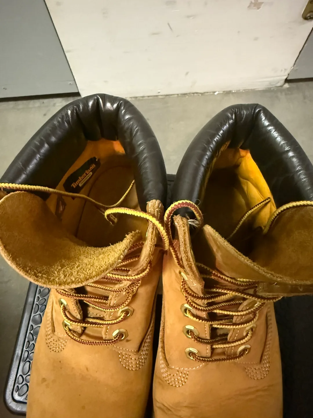 Timberland Boots - Size 8 for Men image indicator(2)