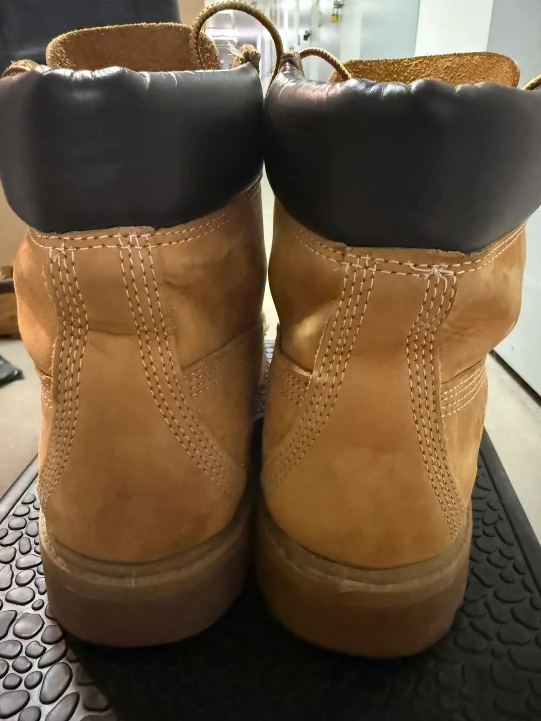 Timberland Boots - Size 8 for Men image indicator(6)