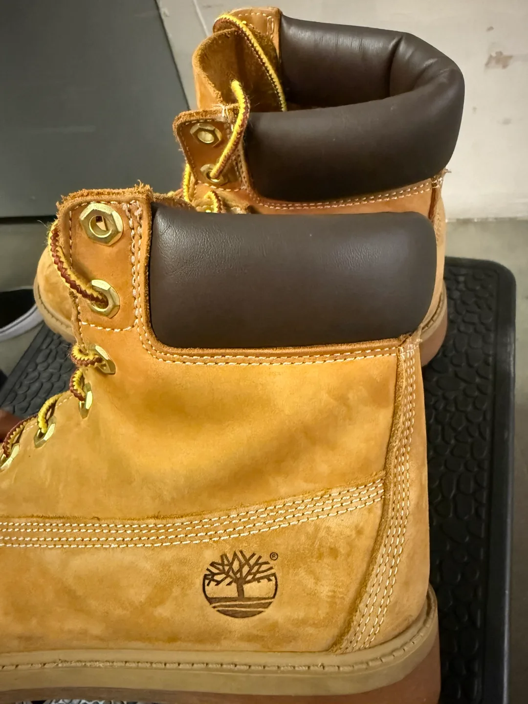 Timberland Boots - Size 5 for Women (REDUCED as final price) image indicator(3)