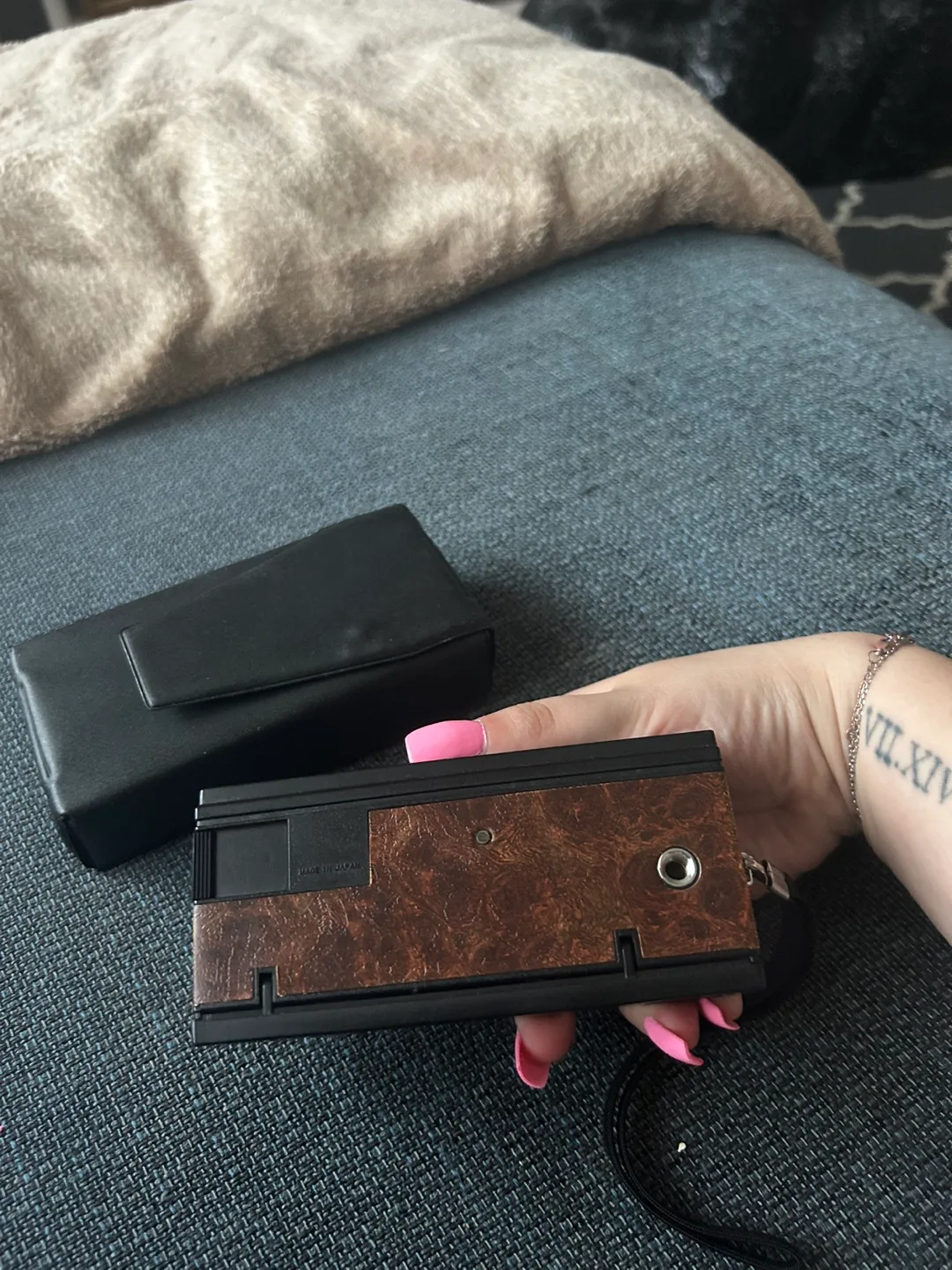 Vintage GAF 220 Pocket Camera image indicator(3)