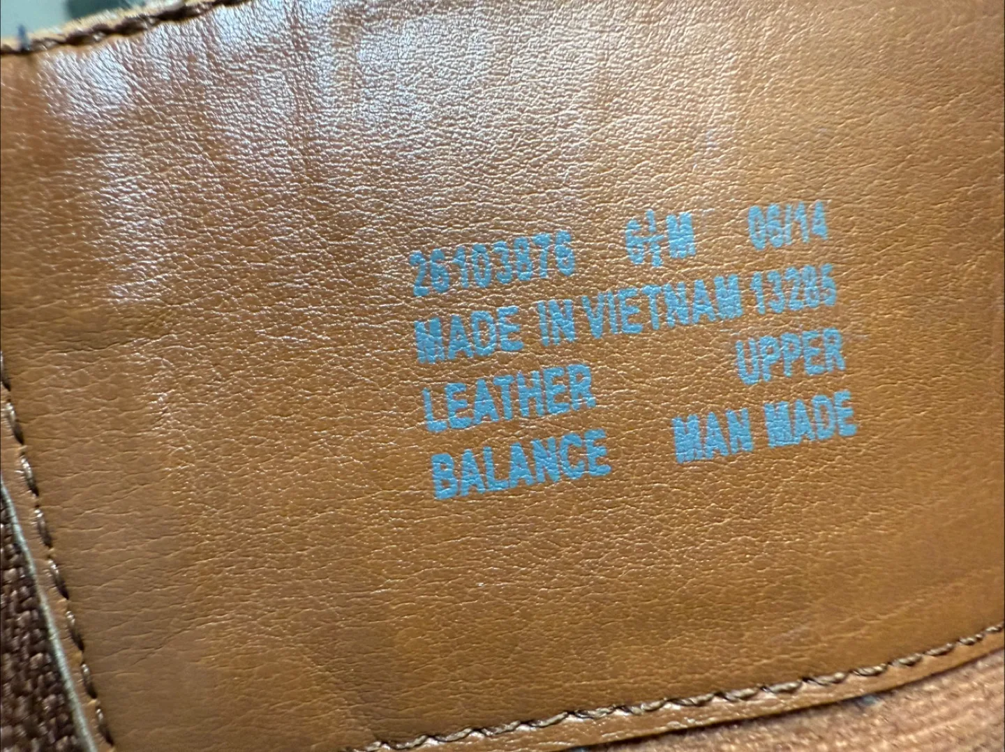 Clarks Leather Artisan Boots - Size 6.5 for Women image indicator(8)