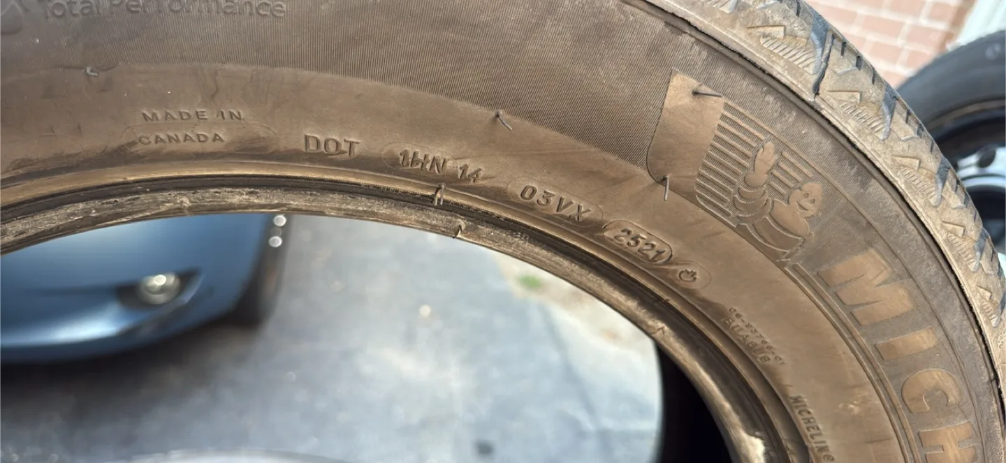 225/60R18Michelin Ice Snow Studless Tires thumbnail