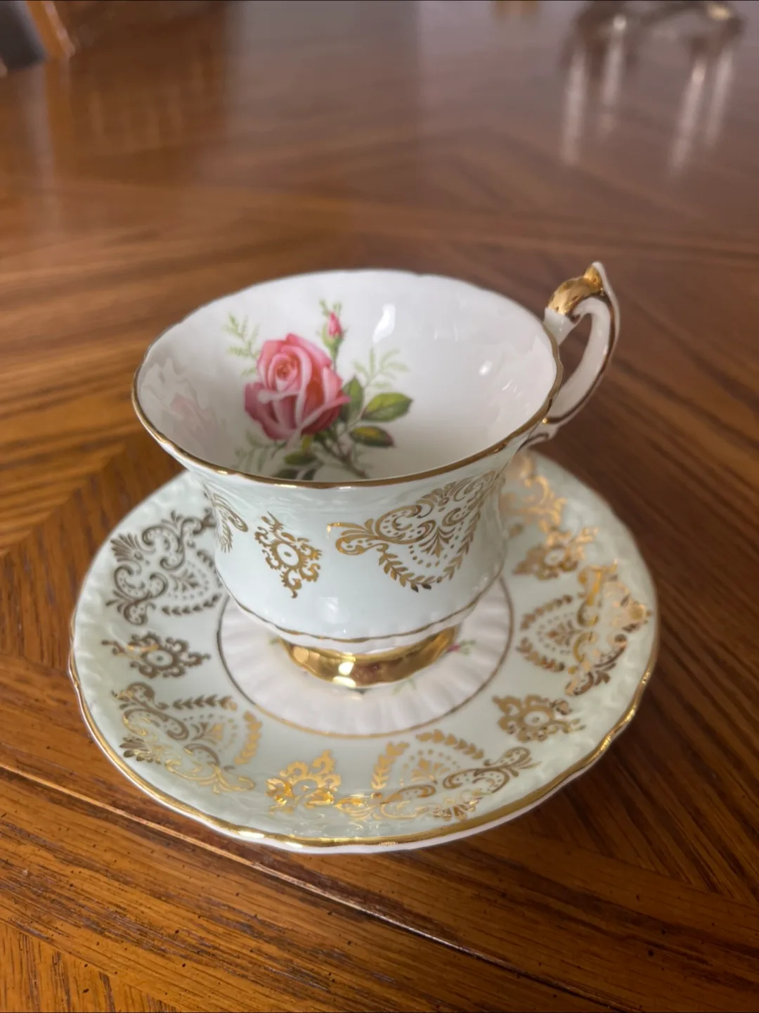 Paragon Fine China Teacup & Saucer Set thumbnail