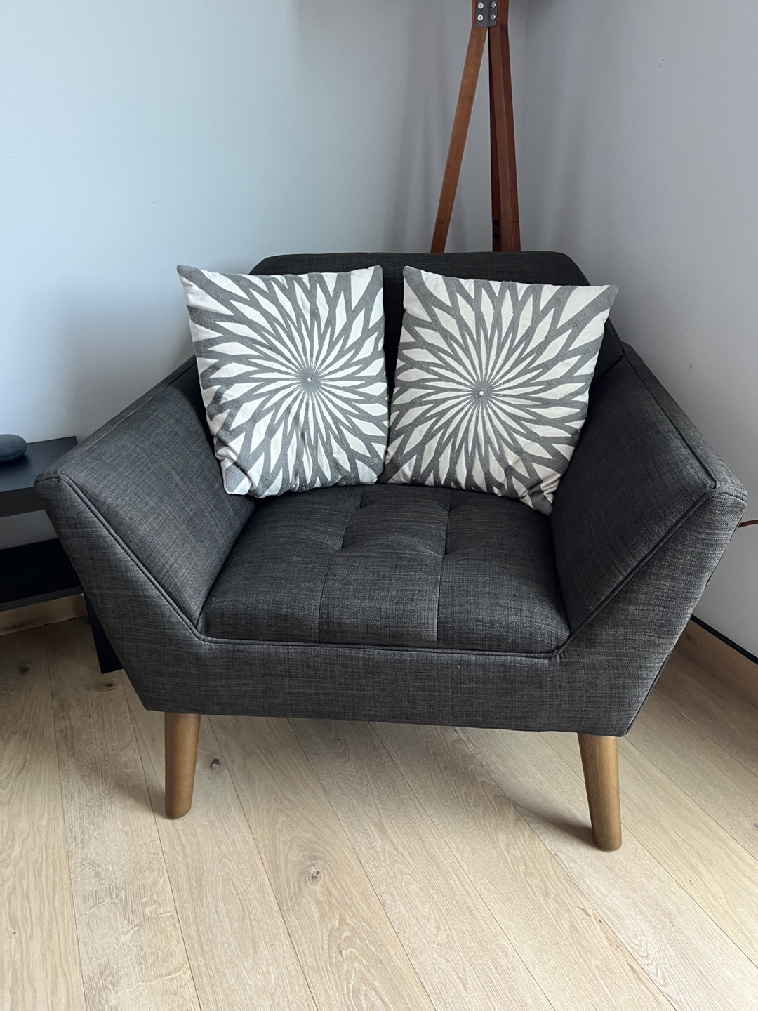 Gray Armchair - photo 3
