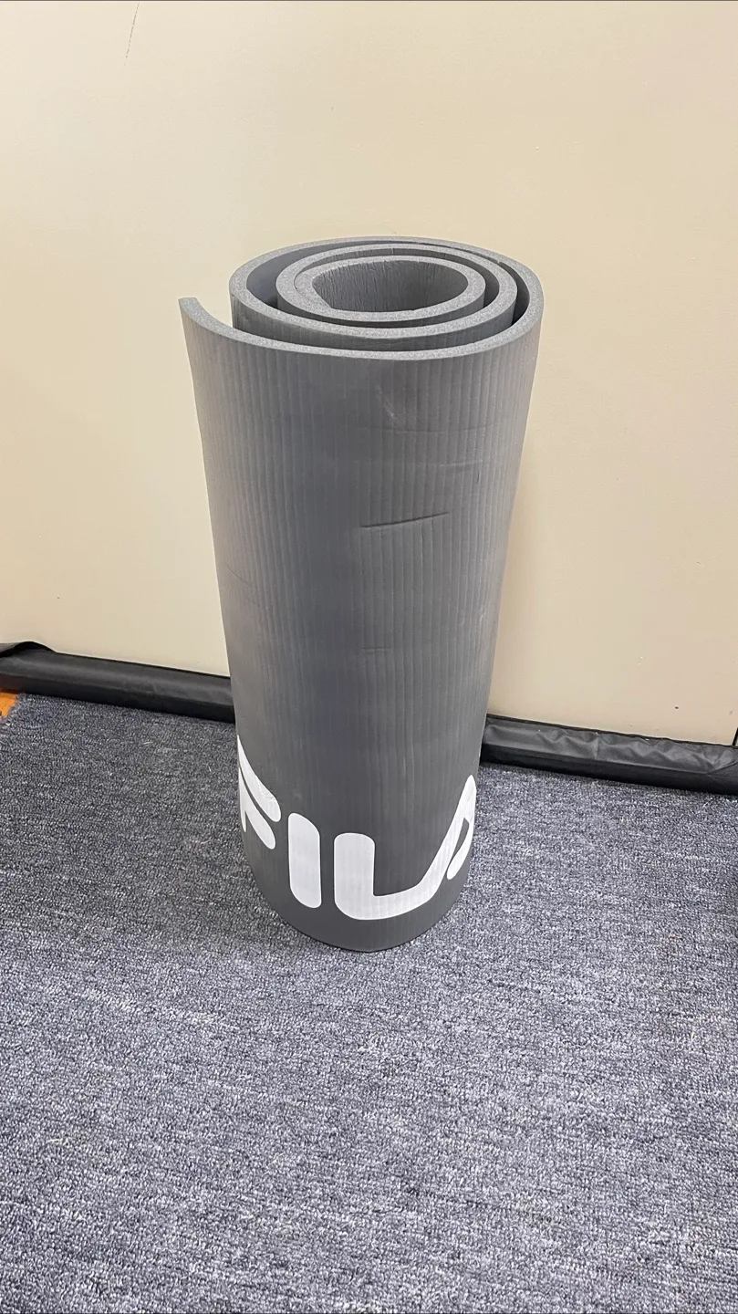 🎉MOVING SALE🎉FILA Yoga Mat thumbnail