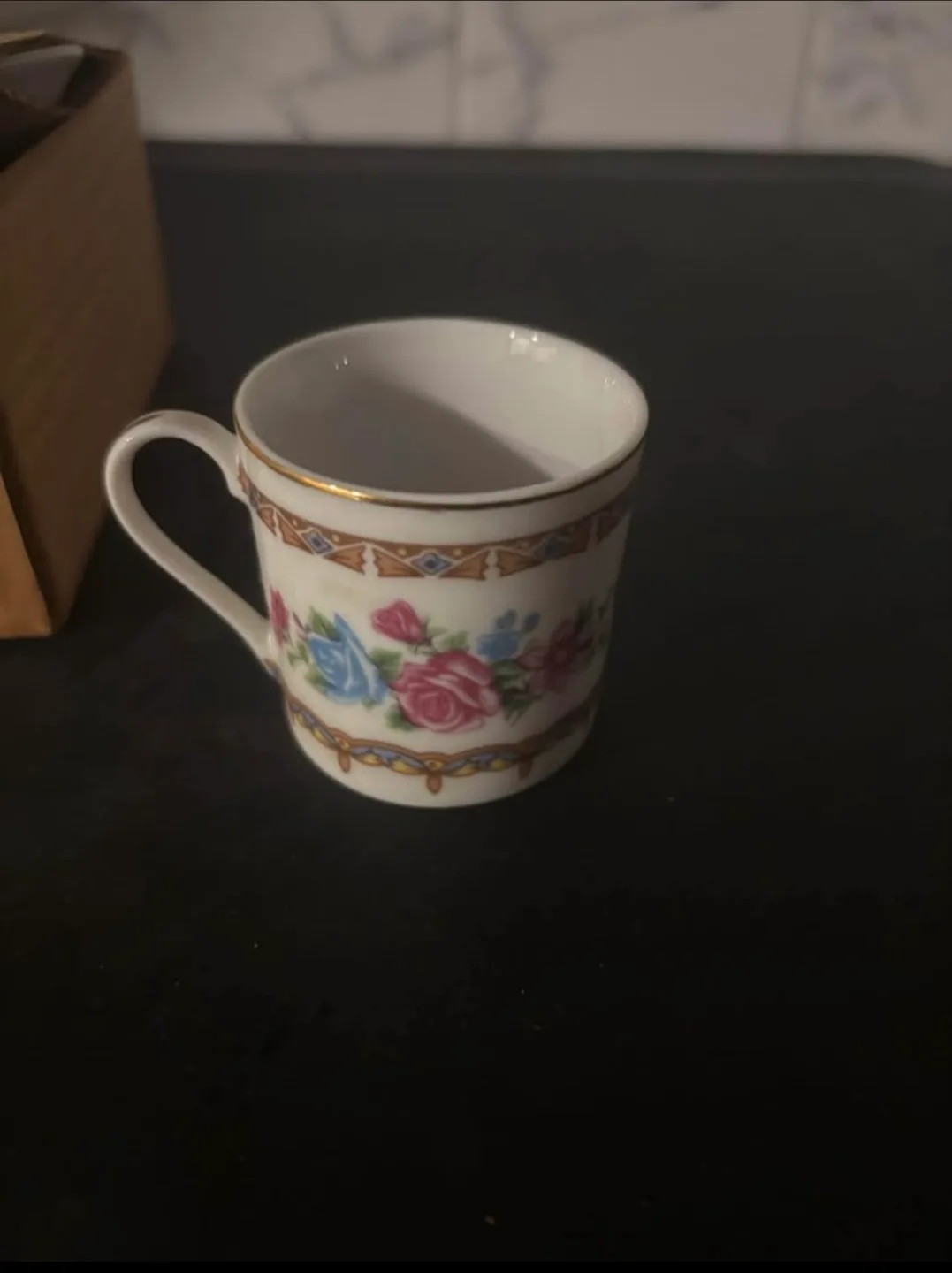 Vintage Fine China Cup & Saucer Set (6 Sets) image indicator(3)