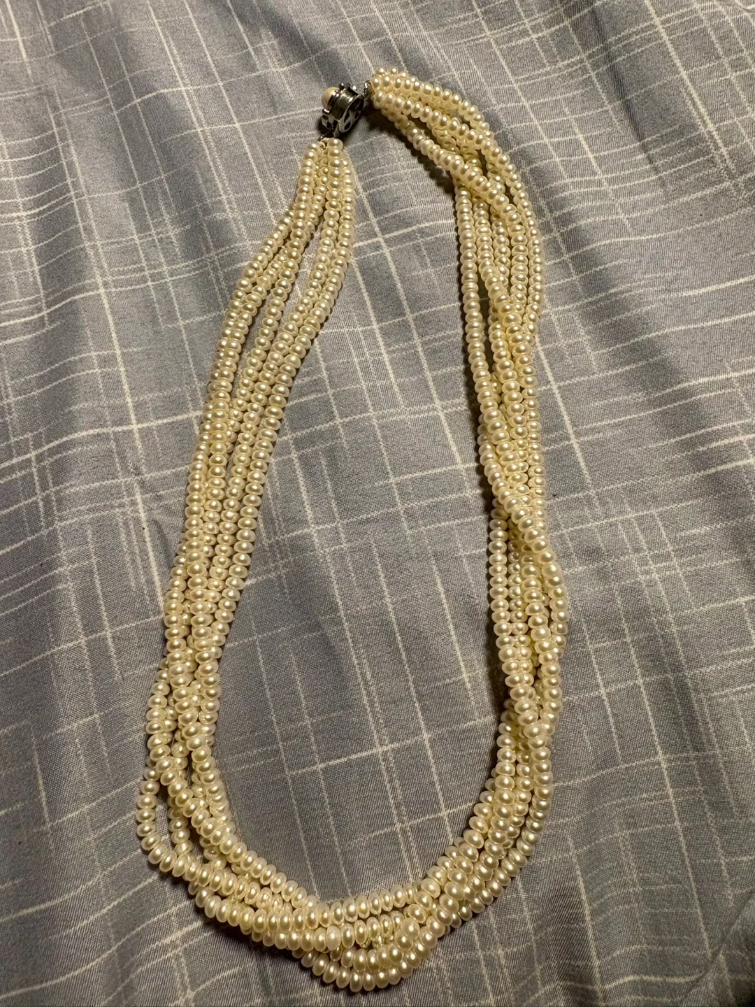 Pearl Strand Necklace thumbnail