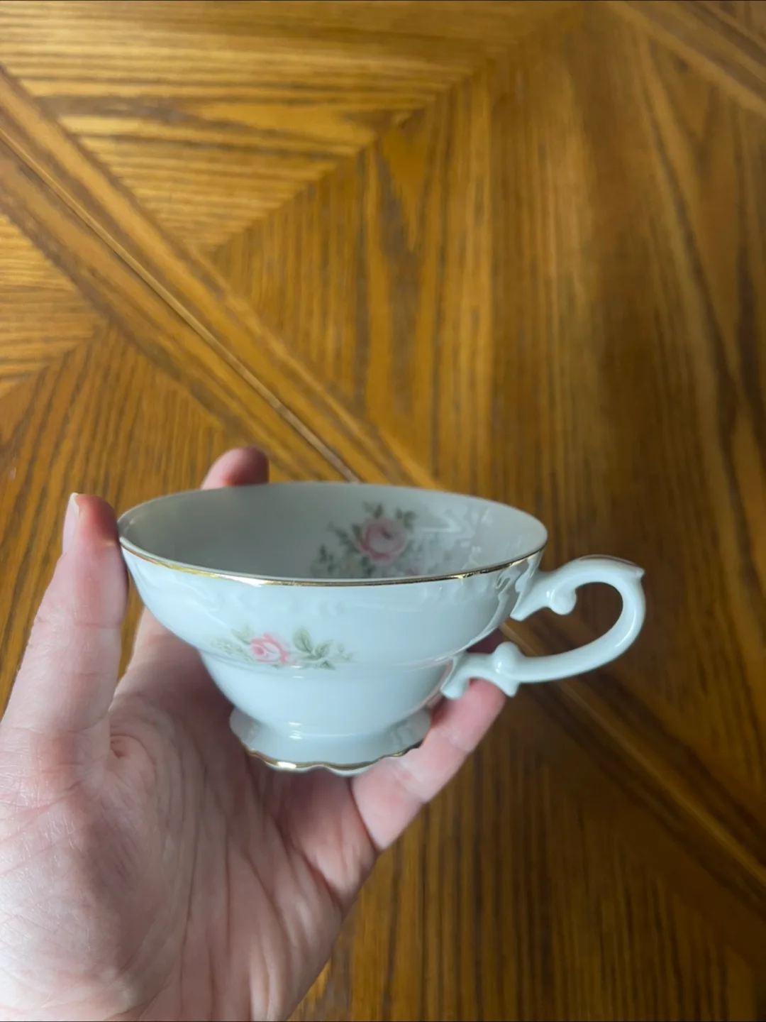Crest Wood Georgian Rose China Teacup thumbnail