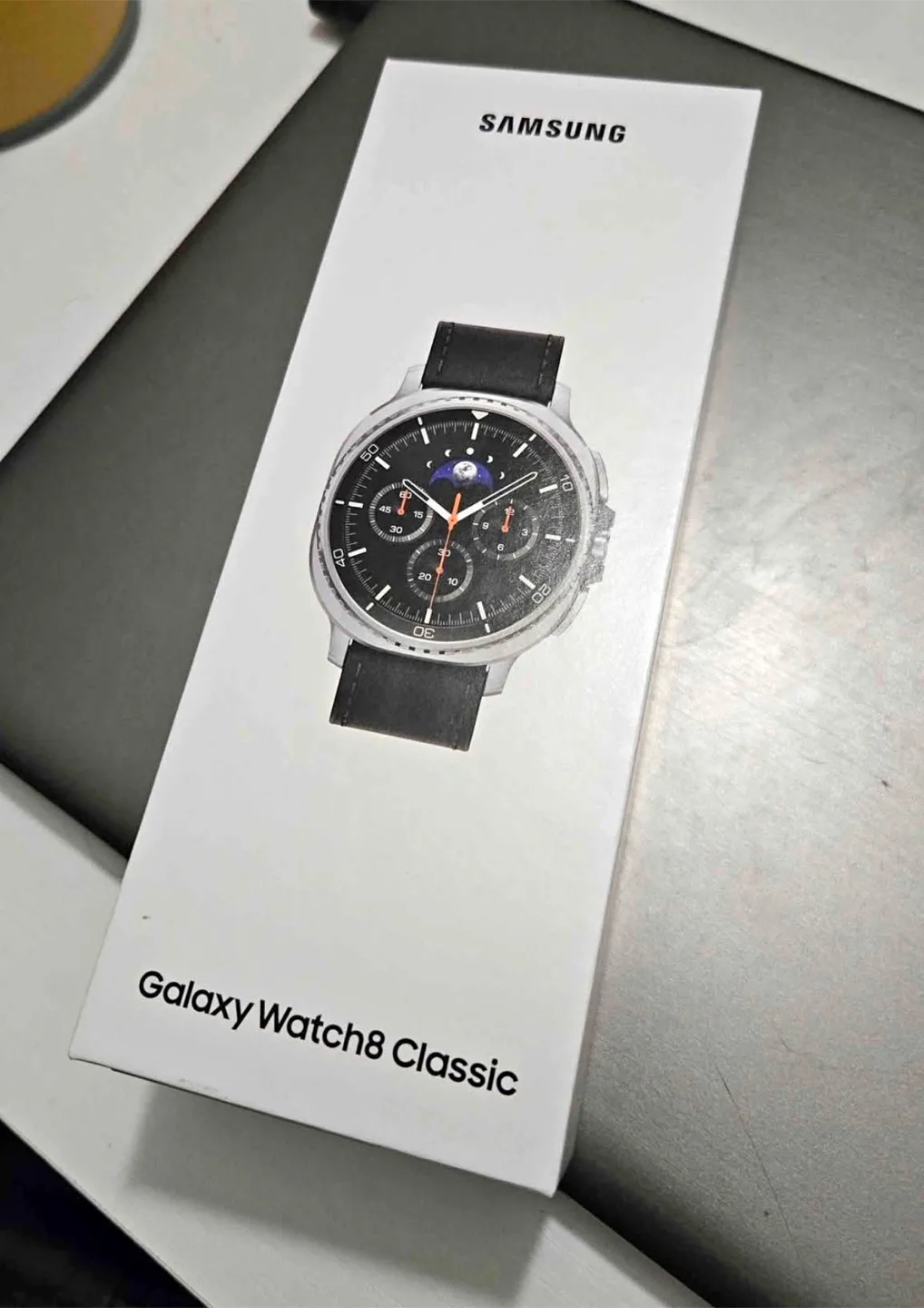 Samsung Galaxy Watch8 Classic thumbnail