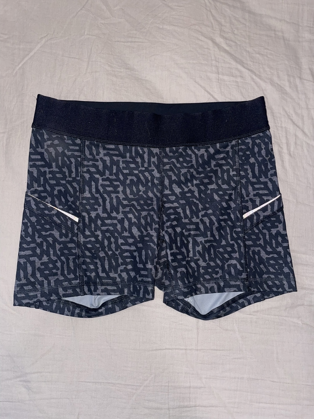 Lululemon Shorts - Size 6