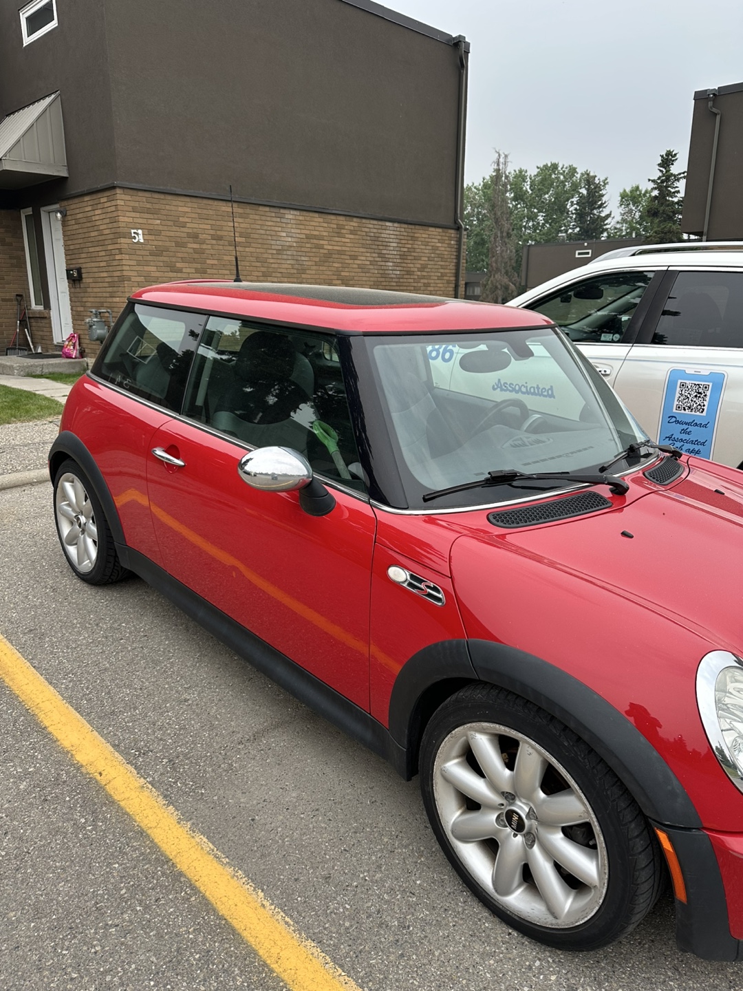 Red Mini Cooper S - 2004 - photo 2