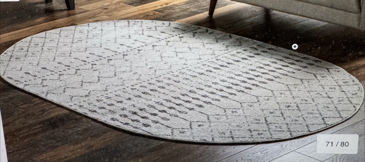 Gray Patterned Round Rug
