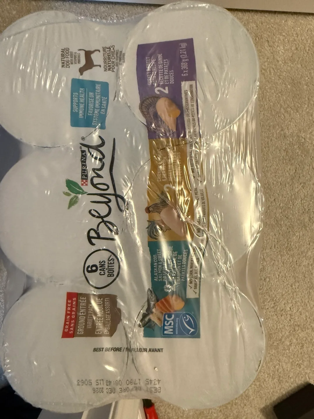 Purina Beyond Alaskan Cod & Chicken Dog Food image indicator(2)