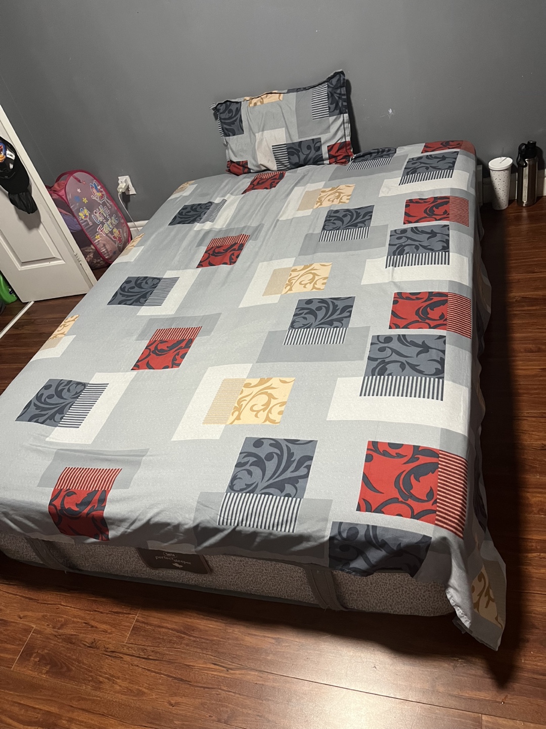 Queen mattress for sale - photo 2