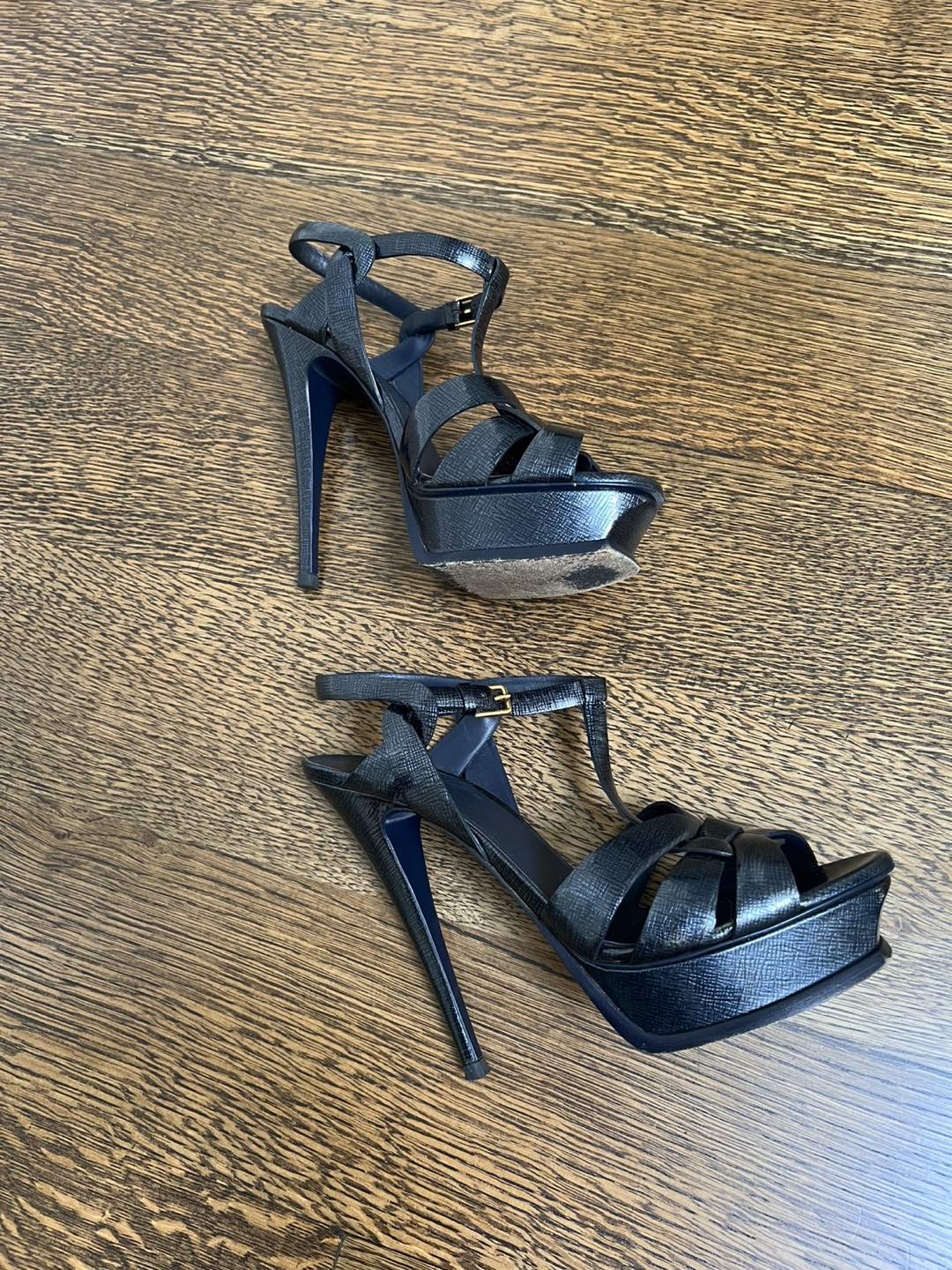 Yves Saint Laurent Tribute Heels, Size 40.5 - photo 5