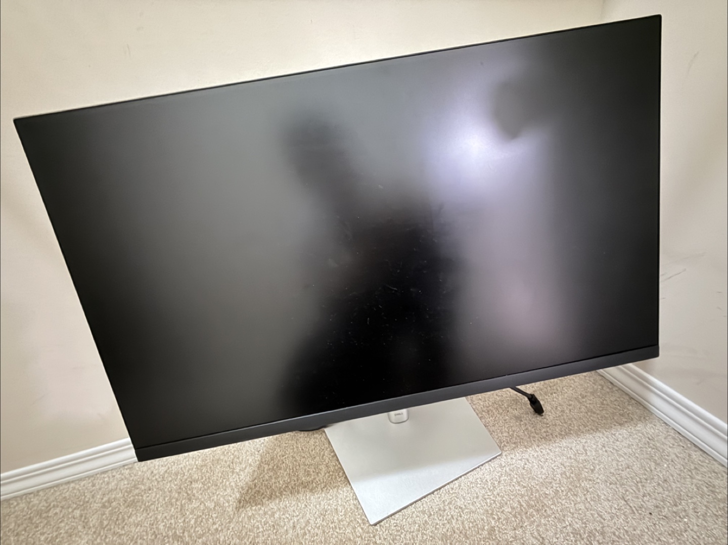 Logitech Keyboard, Lenovo ThinkCentre, Monitor