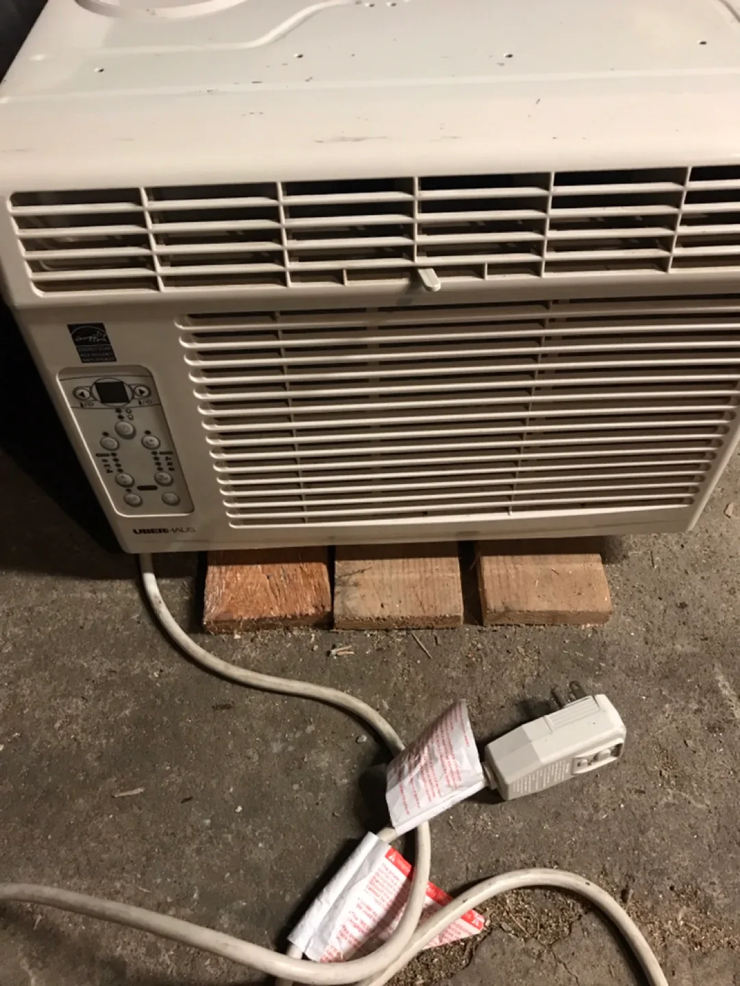 Like new Air Conditioner thumbnail