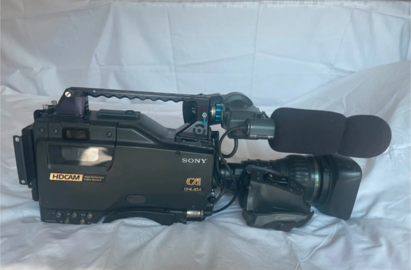 Sony HDW-F900 Camcorder with Canon Lens image indicator(3)