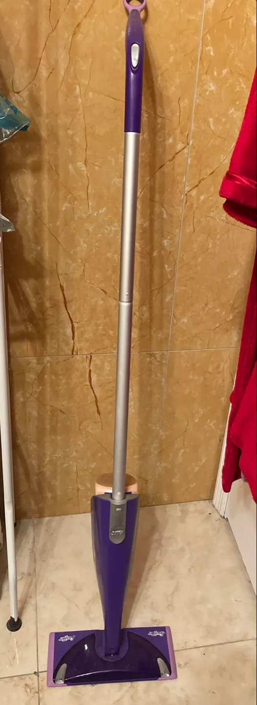 🎉MOVING SALE🎉Swiffer WetJet Floor Mop thumbnail