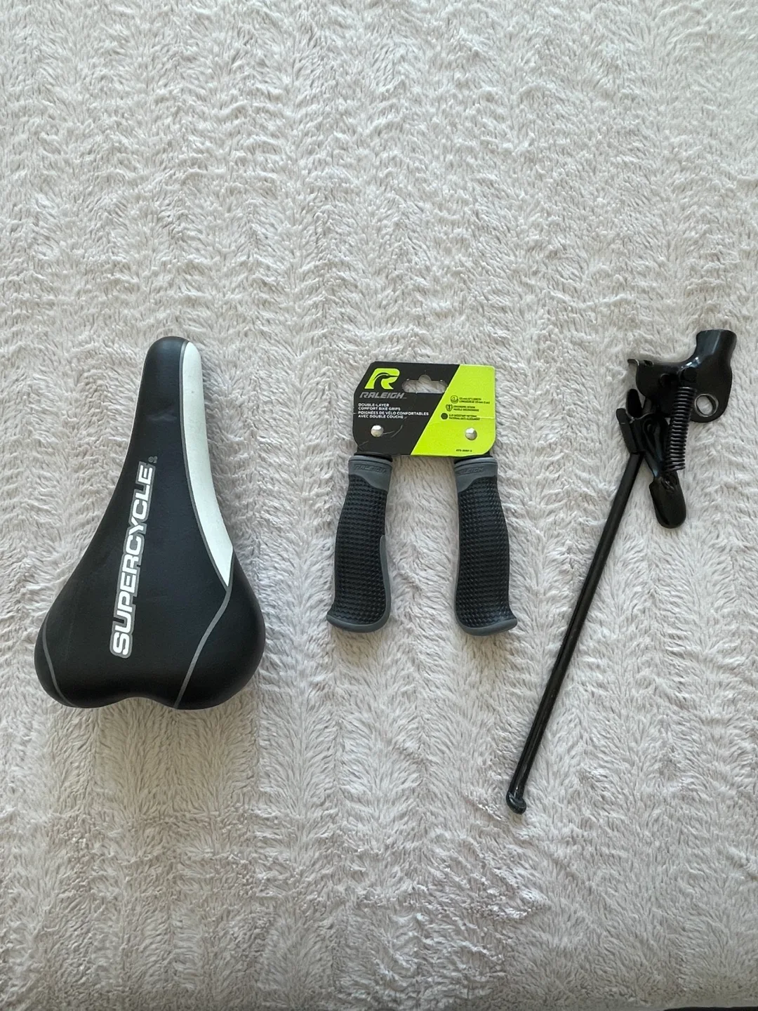 Bike accessories – saddle, bike handle grips, kickstand thumbnail