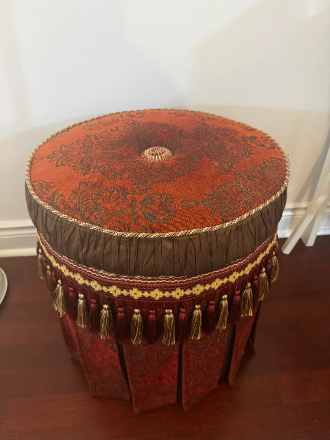 Vintage Style Round Ottoman Footstool thumbnail