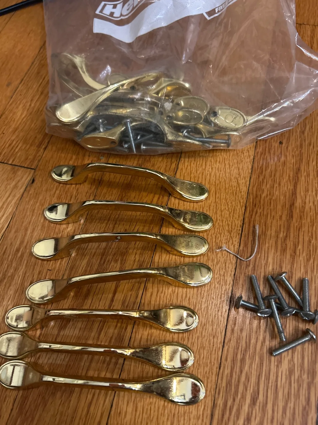 #freecycle Lot of Gold Drawer Pulls thumbnail